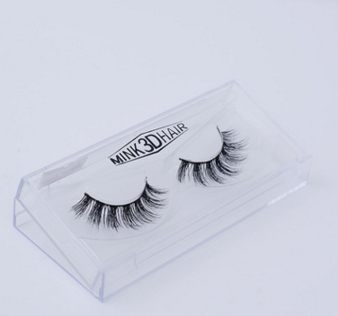 Glam Up: Faux Aurelia Eyelashes