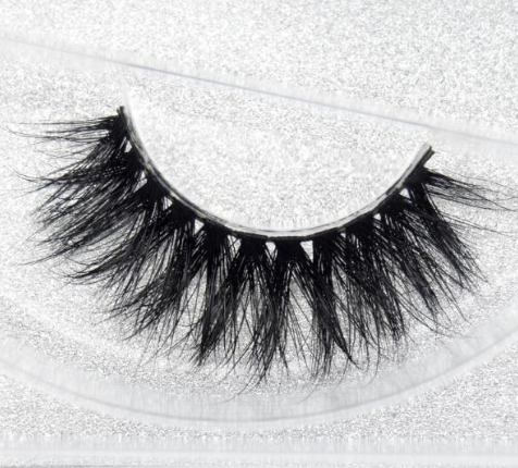 Glam Up: Faux Aurelia Eyelashes